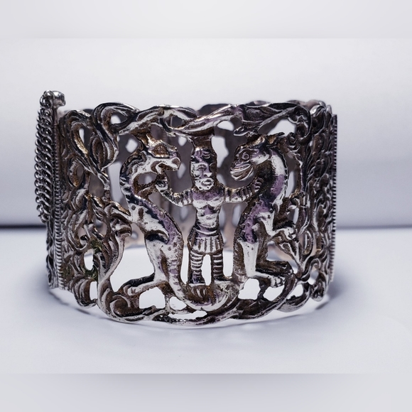 Antique Sterling Silver Ornate  Indian Storytelling Panel Bangle Bracelet 2.5" - Picture 3 of 7